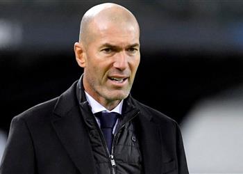 زيدان يثير الجدل حول مستقبله مع ريال مدريد