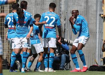 نابولي يكتسح سبيزيا برباعية ويصعد لوصافة الدوري الإيطالي مؤقت ا