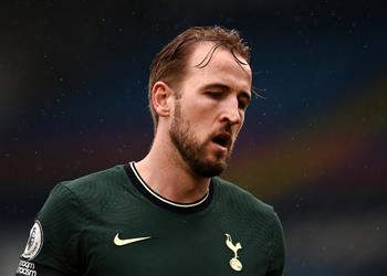 ذا صن هاري كين سيطالب توتنهام بالموافقة على رحيله في الصيف