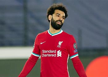 لم يخطئ أمام محمد صلاح جوارديولا يتغنى بقدرات مدافع مانشستر سيتي
