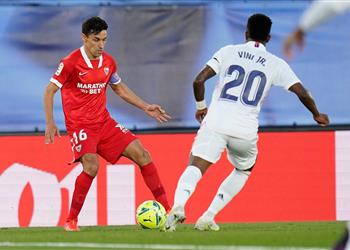 فيديو نيران صديقة دييجو كارلوس يمنح ريال مدريد هدف التعادل القاتل أمام إشبيلية