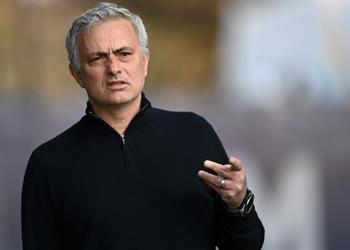 مورينيو يستبعد لاعب برشلونة من أهدافه الصيف المقبل