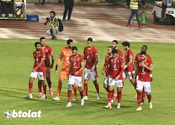 أيمن أشرف يغيب عن مباراة الأهلي القادمة في الدوري