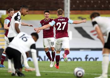 فيديو بيرنلي يفوز بثنائية وفولهام يهبط من الدوري الإنجليزي إلى تشامبيونشيب