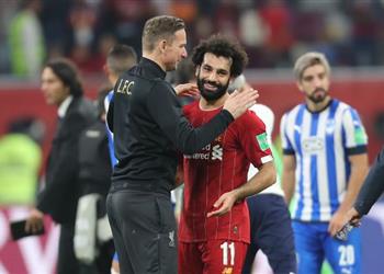 مدرب ليفربول ينهال بالمديح على محمد صلاح أصبح واحد ا من أساطير النادي