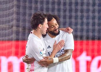 آس تكشف موقف مارسيلو وثنائي ريال مدريد من التواجد أمام غرناطة