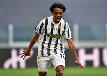 فيديو كوادرادو يسجل هدف يوفنتوس الثالث أمام إنتر ميلان