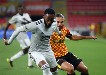 بشكتاش يتوج بطل ا للدوري التركي بثنائية صعبة أمام جوزتيبي