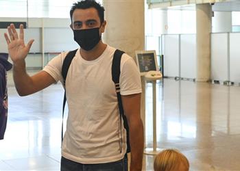 موندو ديبورتيفو تكشف موقف لابورتا من قيادة تشافي لـ برشلونة