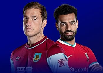 تعرف على معلق مباراة ليفربول وبيرنلي اليوم في الدوري الإنجليزي