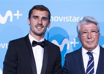 رئيس أتلتيكو مدريد يعلق على إمكانية عودة جريزمان وضم ميسي من برشلونة