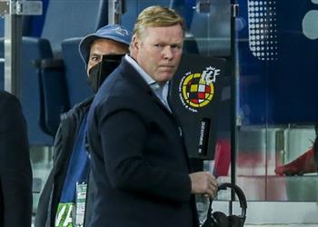 موندو ديبورتيفو رحيل كومان لن يؤثر على اهتمام برشلونة بثنائي منتخب هولندا