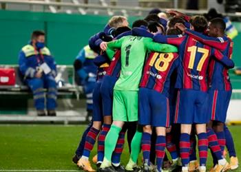 بالأسماء سبورت لابورتا يمهد لرحيل 10 لاعبين عن برشلونة