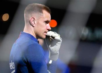 بيان رسمي تير شتيجن يجري عملية جراحية ناجحة في الركبة