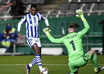 إيزاك عن اهتمام برشلونة بضمه لا أحد يعرف ما سيحدث في المستقبل