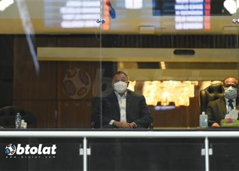 الخطيب يهنئ لاعبي الأهلي بعد تخطي صن داونز ويؤكد قادرون على التتويج بدوري أبطال إفريقيا