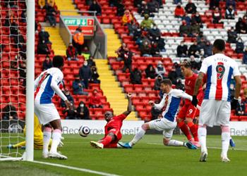 فيديو ساديو ماني يسجل هدف ليفربول الأول أمام كريستال بالاس
