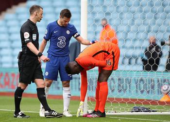 ورطة لـ توخيل إصابة ميندي أمام أستون فيلا قبل أيام من نهائي دوري أبطال أوروبا