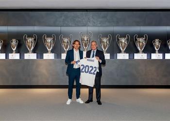 رسمي ا لوكا مودريتش يجدد تعاقده مع ريال مدريد
