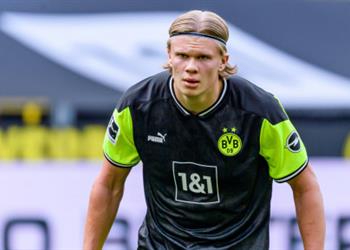 رسمي ا هالاند يفوز بجائزة لاعب الموسم في بوروسيا دورتموند