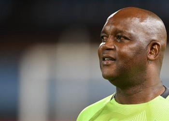 بعد إهانة الأهلي وموسيماني اتحاد جنوب إفريقيا يهدد صن داونز وجماهيره بعقوبات قوية