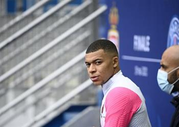 مبابي يتلقى لقاح كورونا قبل انطلاق يورو 2020