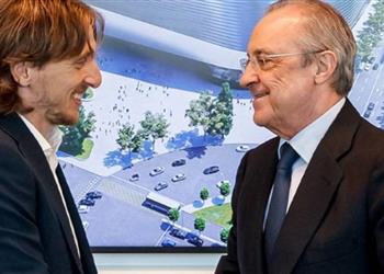 بعد مودريتش ريال مدريد يستعد لتجديد عقد نجمي الفريق