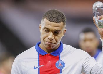 ريال مدريد يحرض مبابي للتمرد على باريس سان جيرمان