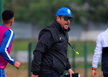 مدرب نهضة بركان لا نخشى الأهلي والفوز عليه لن يكون مفاجأة