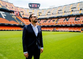 رسمي ا بوردالاس مدير ا فني ا لـ فالنسيا