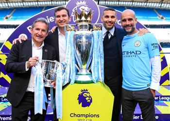 جوارديولا يوضح موقفه من البقاء مع مانشستر سيتي