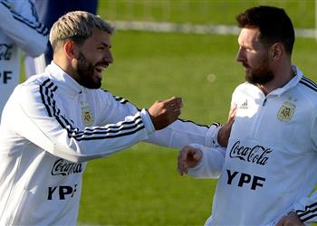 موندو ميسي وسيلة برشلونة الوحيدة للتعاقد مع أجويرو