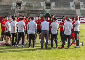 مران الأهلي موسيماني يحاضر اللاعبين استعداد ا لـ الترجي وهاني وأفشة يواصلان العلاج