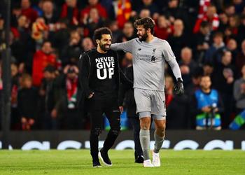 متفوق ا على محمد صلاح رسمي ا هدف أليسون بيكر أمام وست بروميتش الأفضل في موسم ليفربول