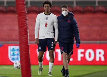 رسمي ا الإصابة تجبر ترينت ألكسندر أرنولد على الغياب عن يورو 2020