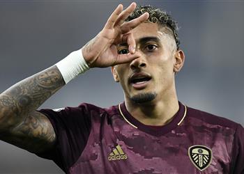 تقارير تكشف حقيقة عرض ليفربول لضم رافينيا من ليدز يونايتد