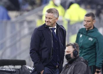 سولشاير نحتاج لمهاجمين جدد في مانشستر يونايتد رغم وجود كافاني