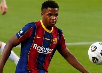 ماركا برشلونة لا يستعجل التجديد لـ فاتي والأولوية للتعاقدات الصيفية