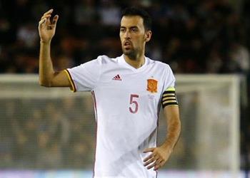 بوسكيتس يضع إنريكي في حيرة بعد إصابته بكورونا قبل انطلاق يورو 2020