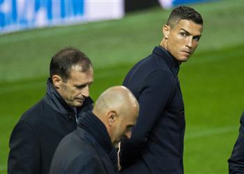ESPN كريستيانو رونالدو تواصل مع أليجري للحديث عن مستقبله