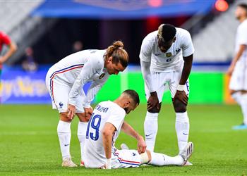 فيديو تقارير توضح مدى خطورة إصابة بنزيما في ودية فرنسا وبلغاريا