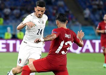 لاعب تركيا يعتذر للجماهير بعد الخسارة من إيطاليا نعدكم بالتأهل