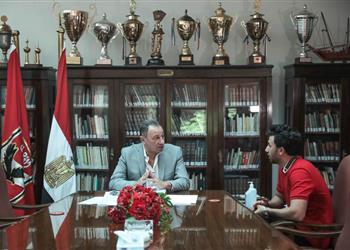 بالصور تريزيجيه يزور مران الأهلي ويجتمع بالخطيب