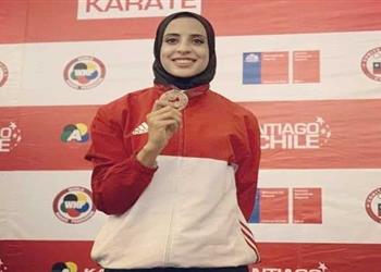 وزير الرياضة يهنئ فريال أشرف بعد التأهل للأولمبياد من التصفيات العالمية للكاراتيه