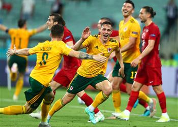 فيديو بـ أسيستين من جاريث بيل ويلز تفوز على تركيا في يورو 2020