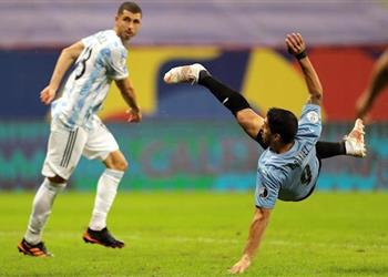 سواريز بعد خسارة أوروجواي أمام الأرجنتين ضغط المباريات ليس عذر ا