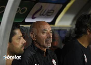 مساعد باتشيكو العمل في الزمالك صعب وفارق وحيد بينه وبين الأهلي