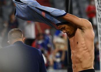 سانيول منتخب فرنسا ظهر مغرور ا أمام المجر وفاران كان بلا أرجل