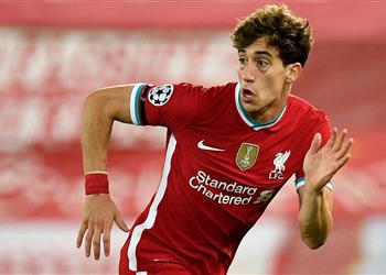 تقارير نابولي يخطط لإنقاذ تسيميكاس من ليفربول
