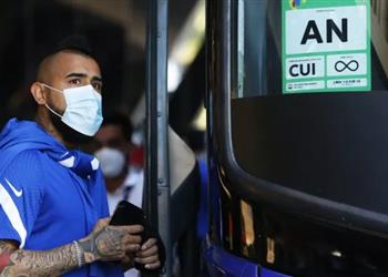 تقارير فضيحة أخلاقية في معسكر منتخب تشيلي بطلها فيدال و6 لاعبين